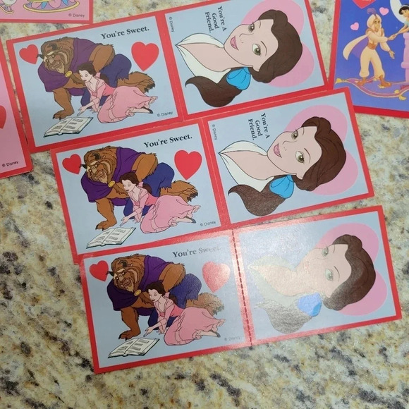 🌴3/$15🌴 Vintage Disney Beauty & the Beast and Aladdin Valentines Day Card Kid - Picture 2 of 10